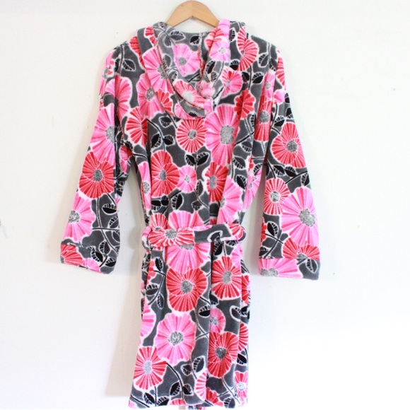 Vera Bradley Cherry Blossoms Fleece Robe - Picture 7 of 10